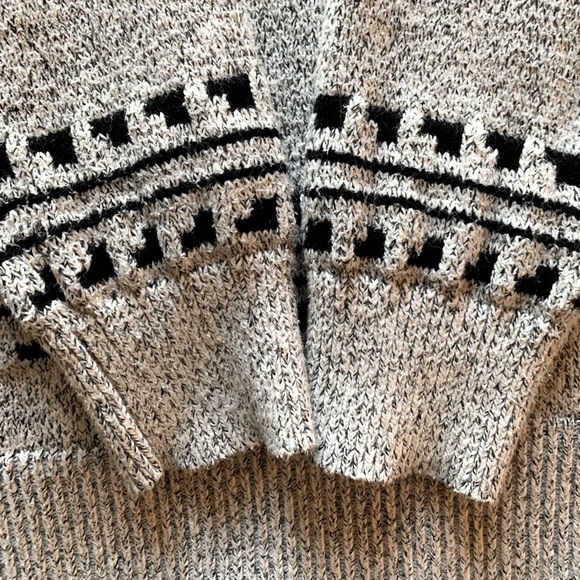 Roots Cabin Sweatshirt Dress - Picture 4 of 4